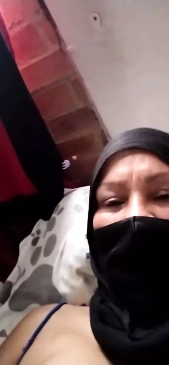 Güzel kız inliyor