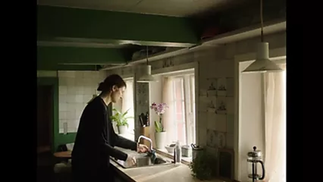 Zengin iş adamını baştan çıkaran güzeller